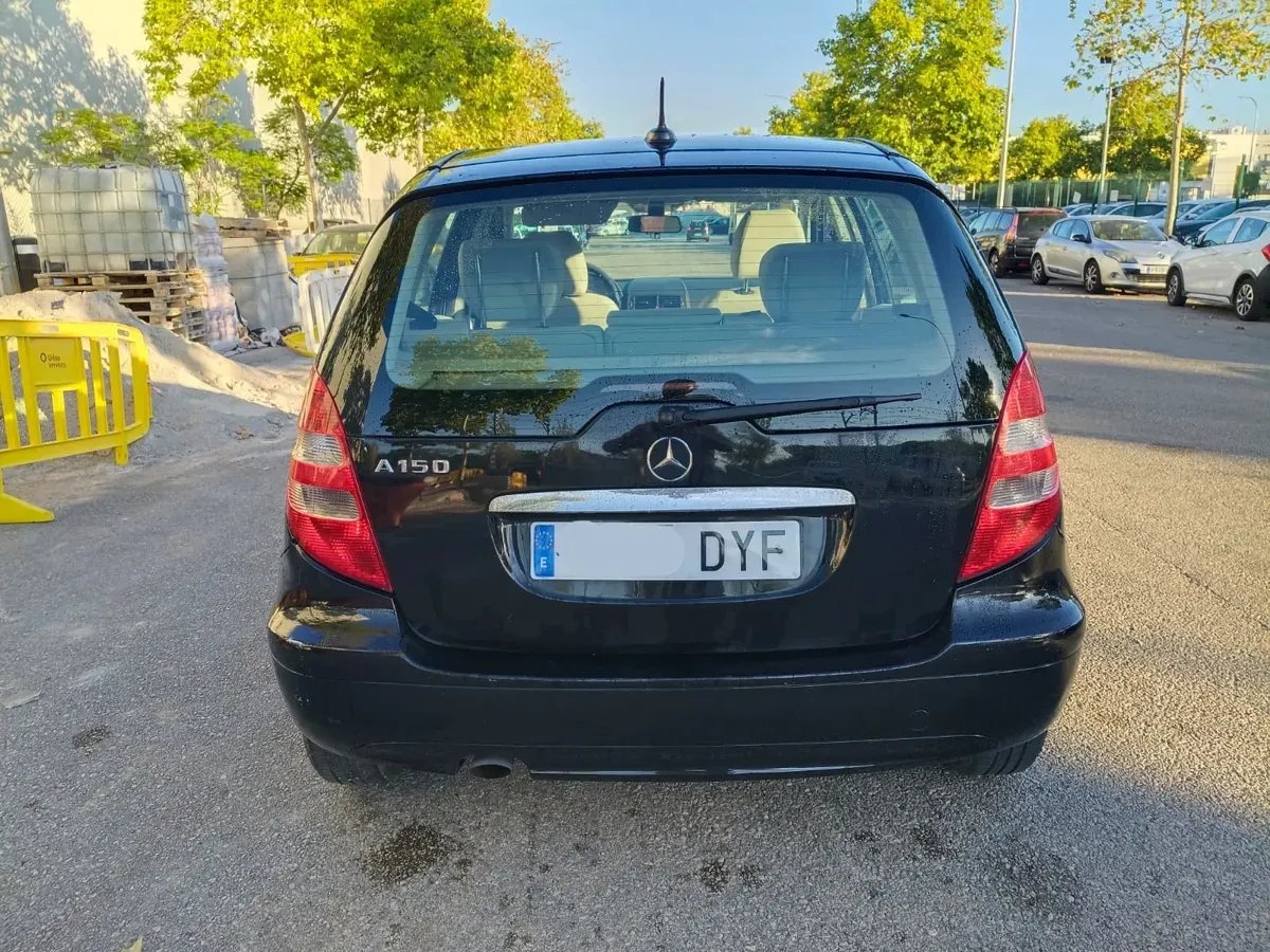 Mercedes A150 negro